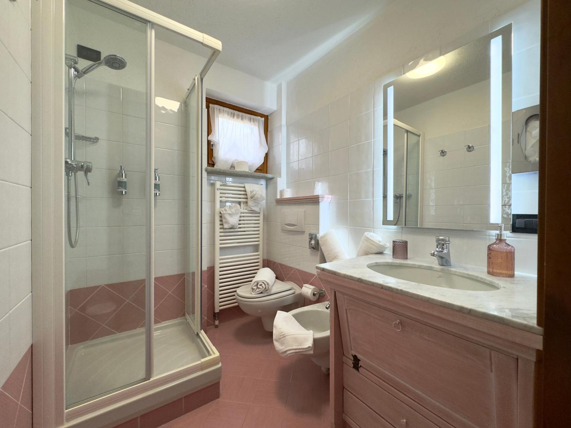 Hotel Le Bouquet - Adults Only Cogne Bagian luar foto